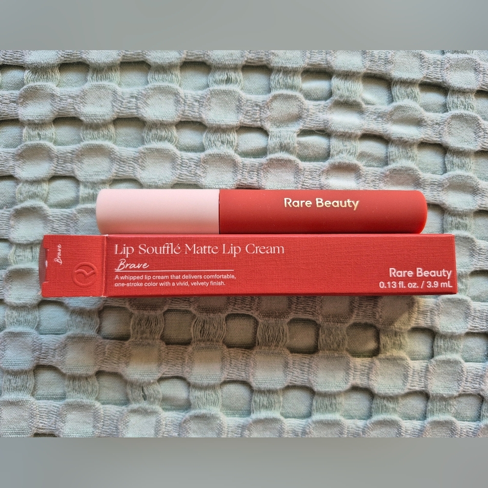 Rare Beauty Lip Souffle Matte Lip Cream - Brave